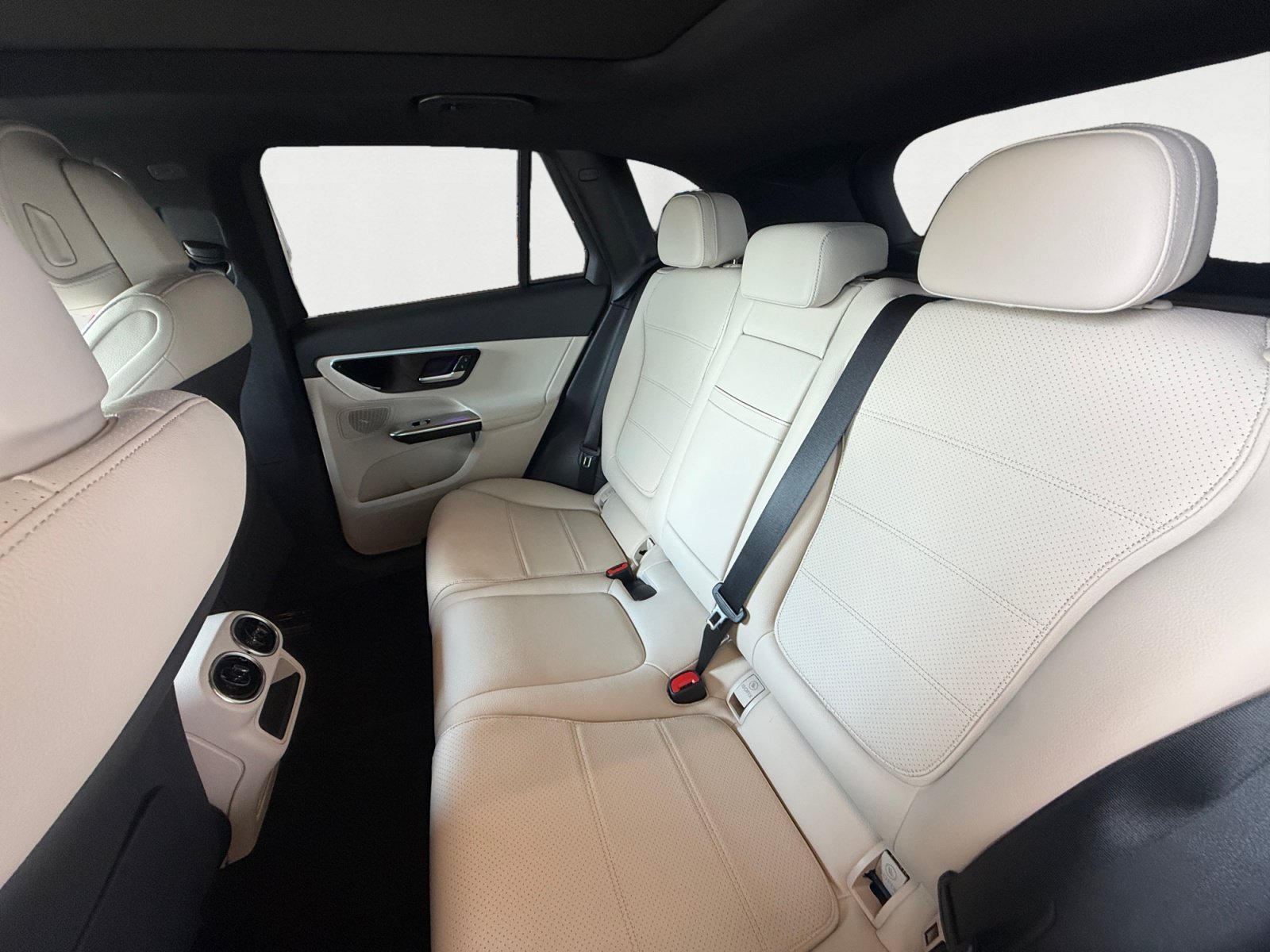 New 2026 Starling Blue Metallic Mercedes-Benz GLC 300 image 38