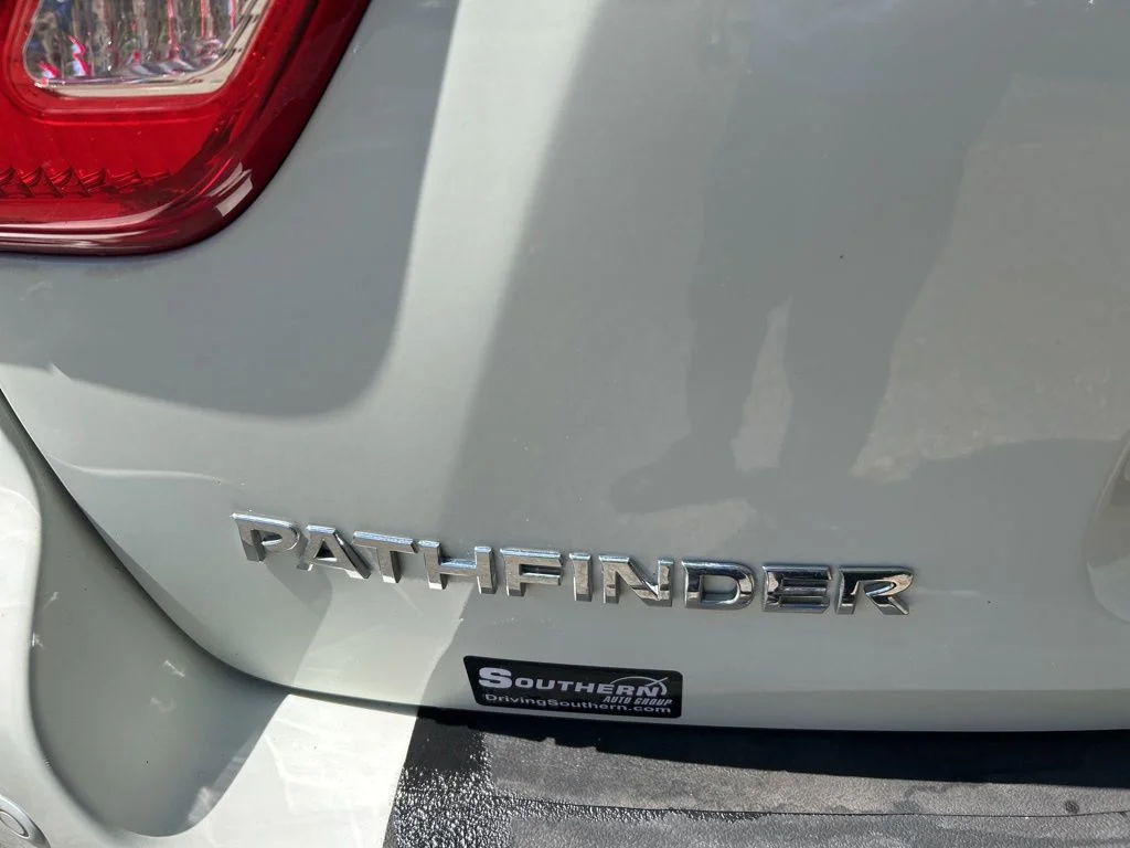 Used 2017 White Nissan SV image 11