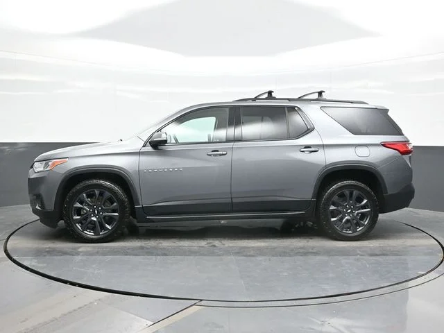 Used 2020 Gray Chevrolet RS image 4