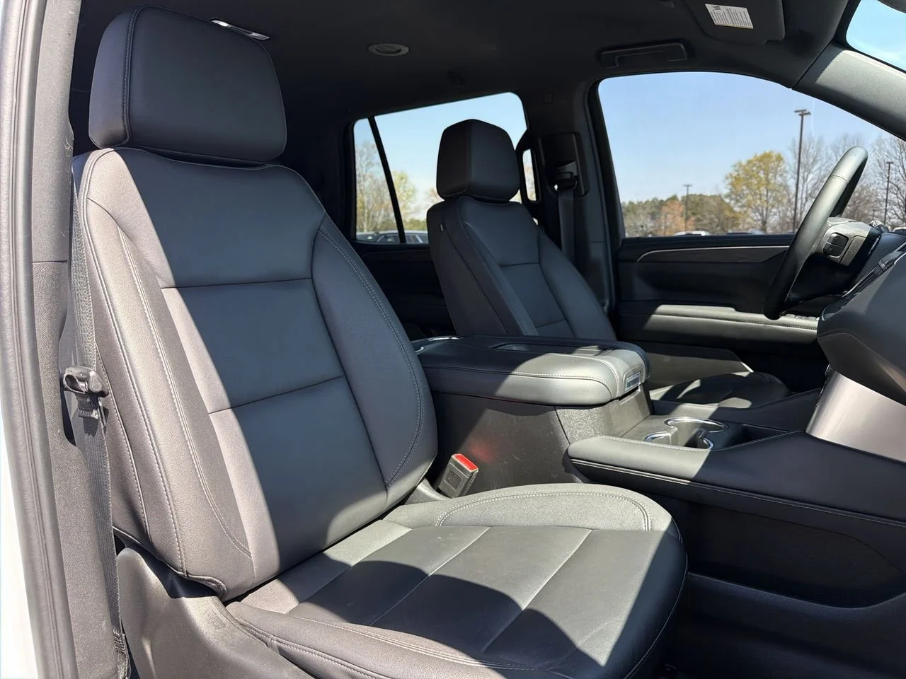Used 2024 Summit White Chevrolet Z71 image 23