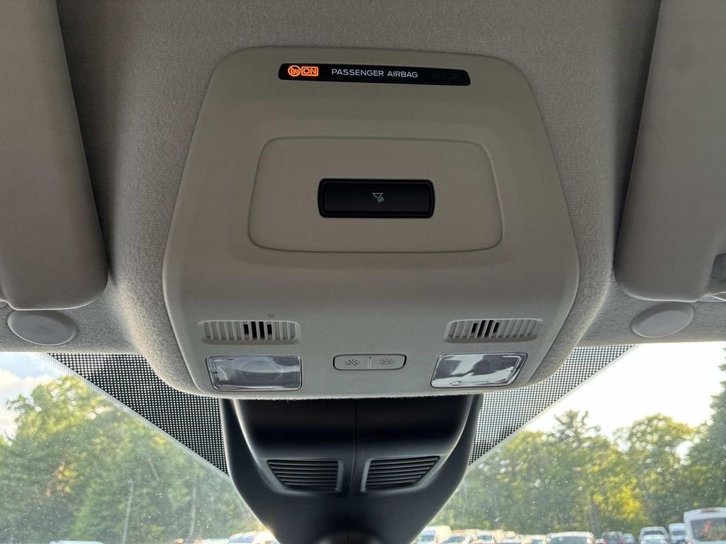 Used 2022 White Ford Base image 34
