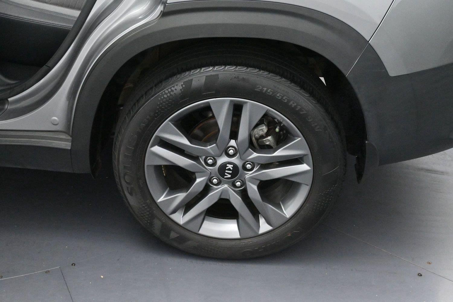Used 2021 Steel Gray Kia S image 27
