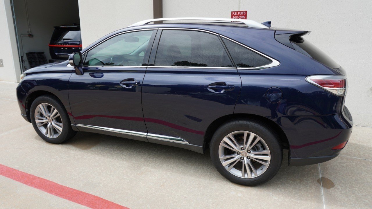 Used 2015 Blue Lexus  image 7