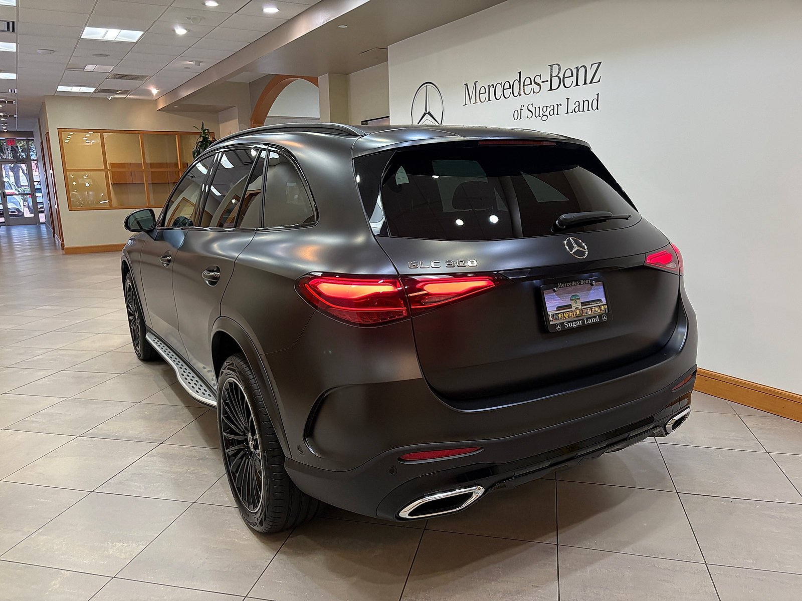 New 2027 MANUFAKTUR exclusive graphite grey magno Mercedes-Benz GLC 300 image 26