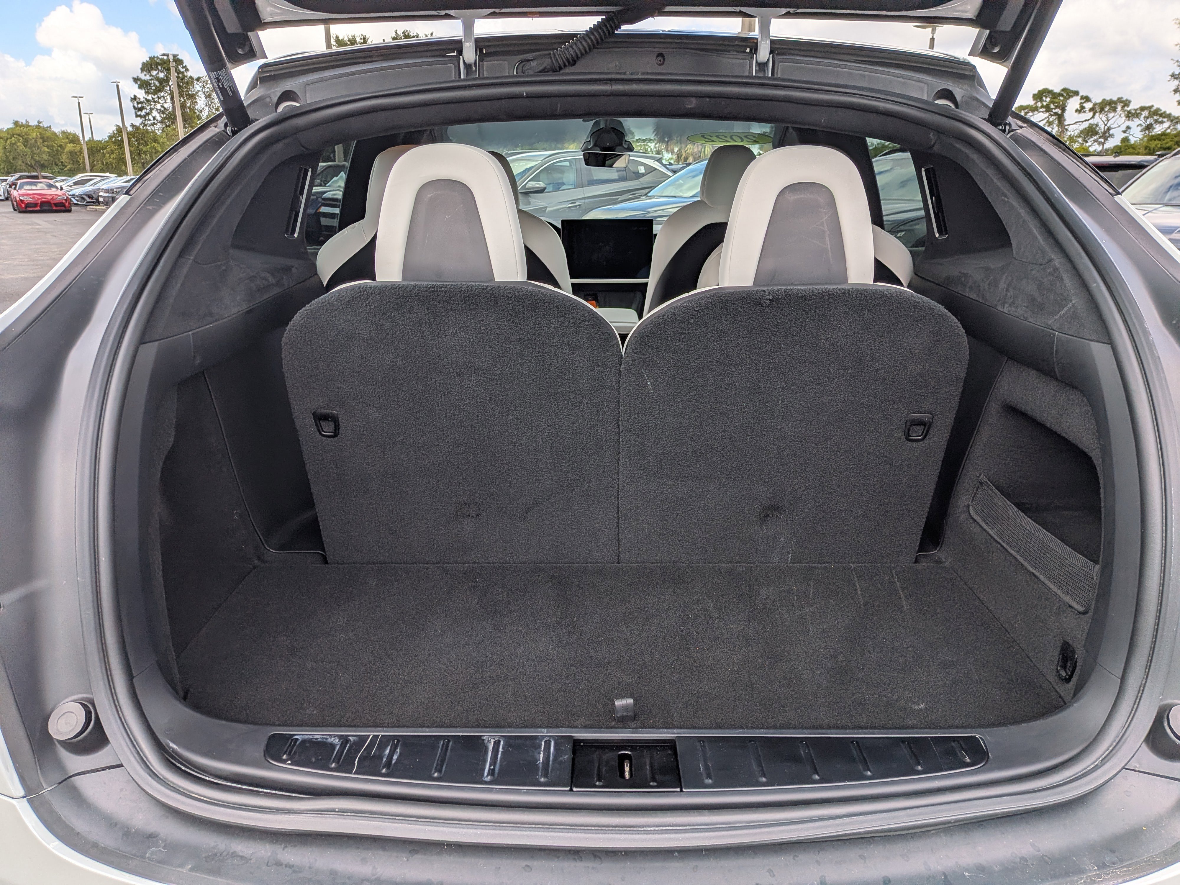 2022 Tesla Model X Plaid - Photo 13