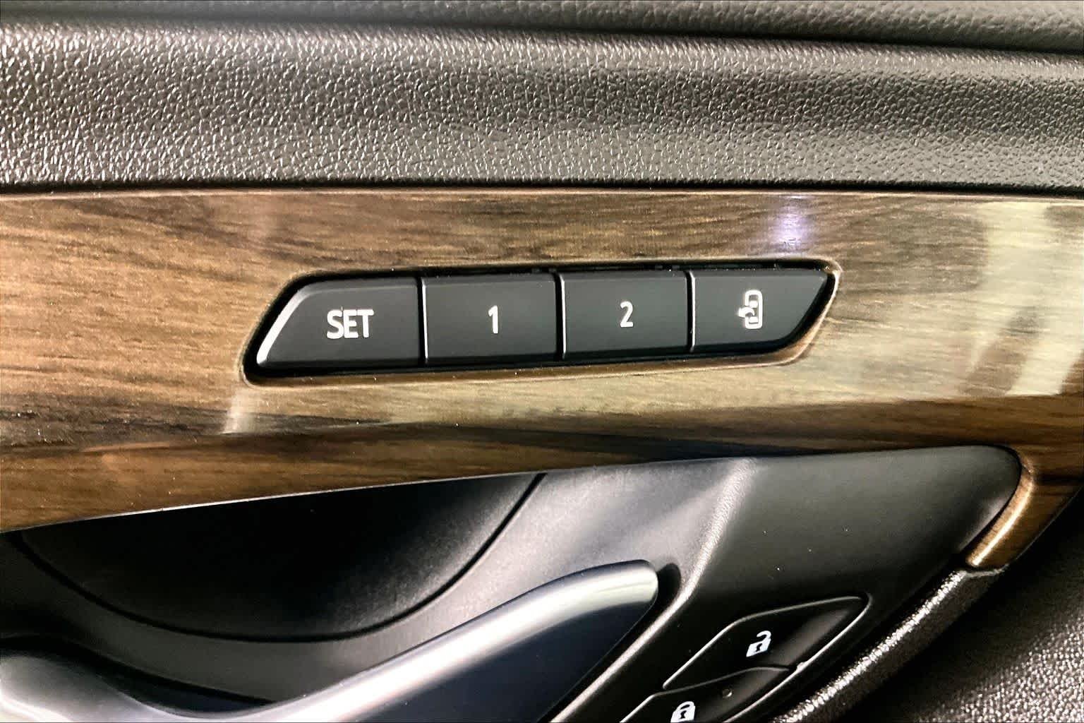 Used 2019 QUICKSILVER METALLIC GMC Denali image 32