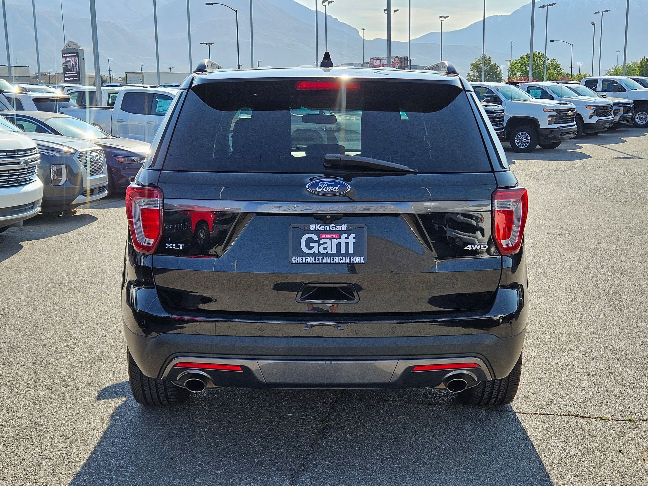 Used 2017 Shadow Black Ford XLT image 4