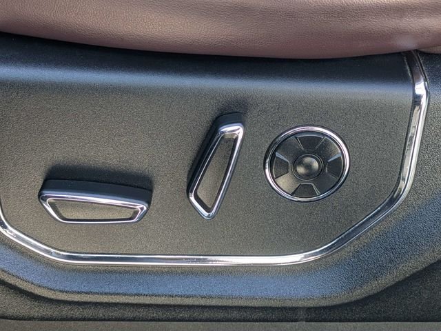 Used 2015 Silver Ford Platinum image 19