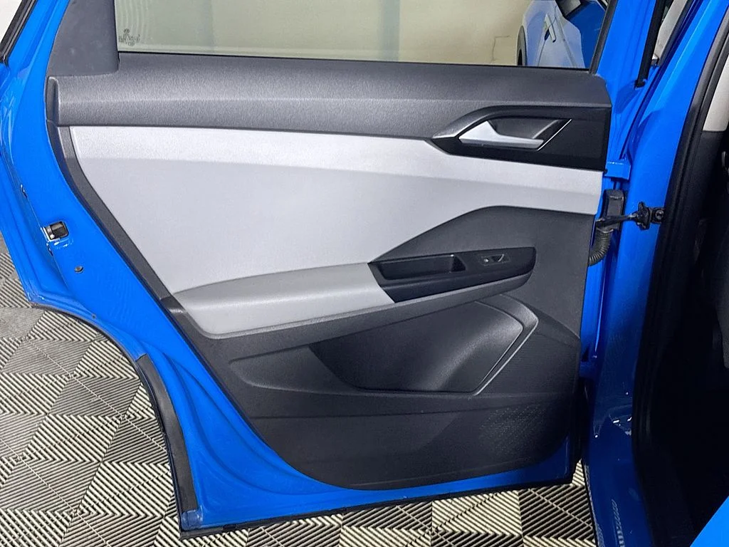 Used 2022 Blue Volkswagen 1.5T SE image 18