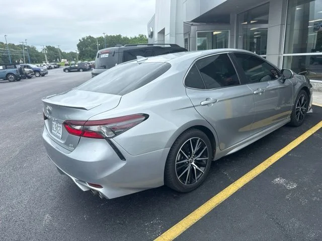 Used 2022 Silver Toyota SE image 7
