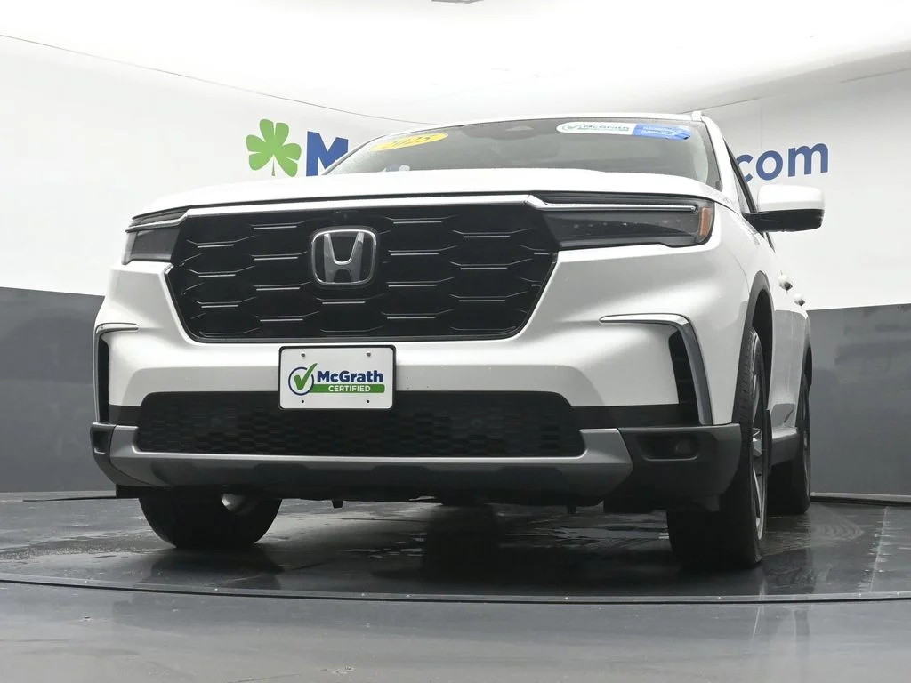 Used 2025 White Honda Elite image 7