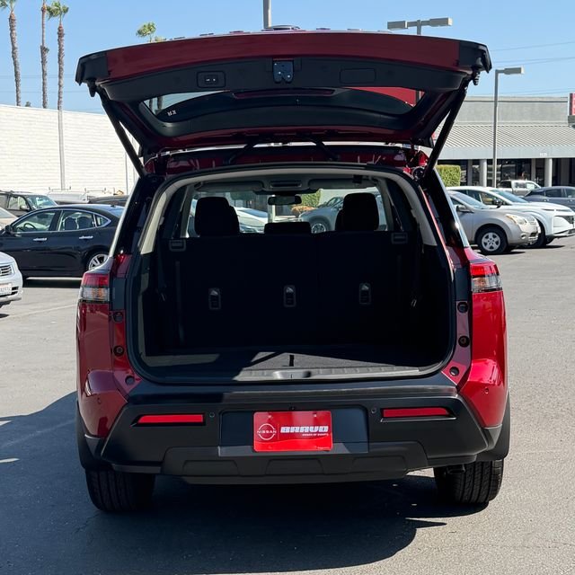 New 2026 Scarlet Ember Tintcoat Nissan SV image 7