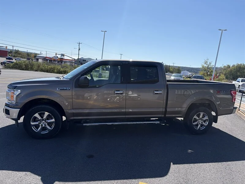 Used 2019 Grey Ford XLT image 3