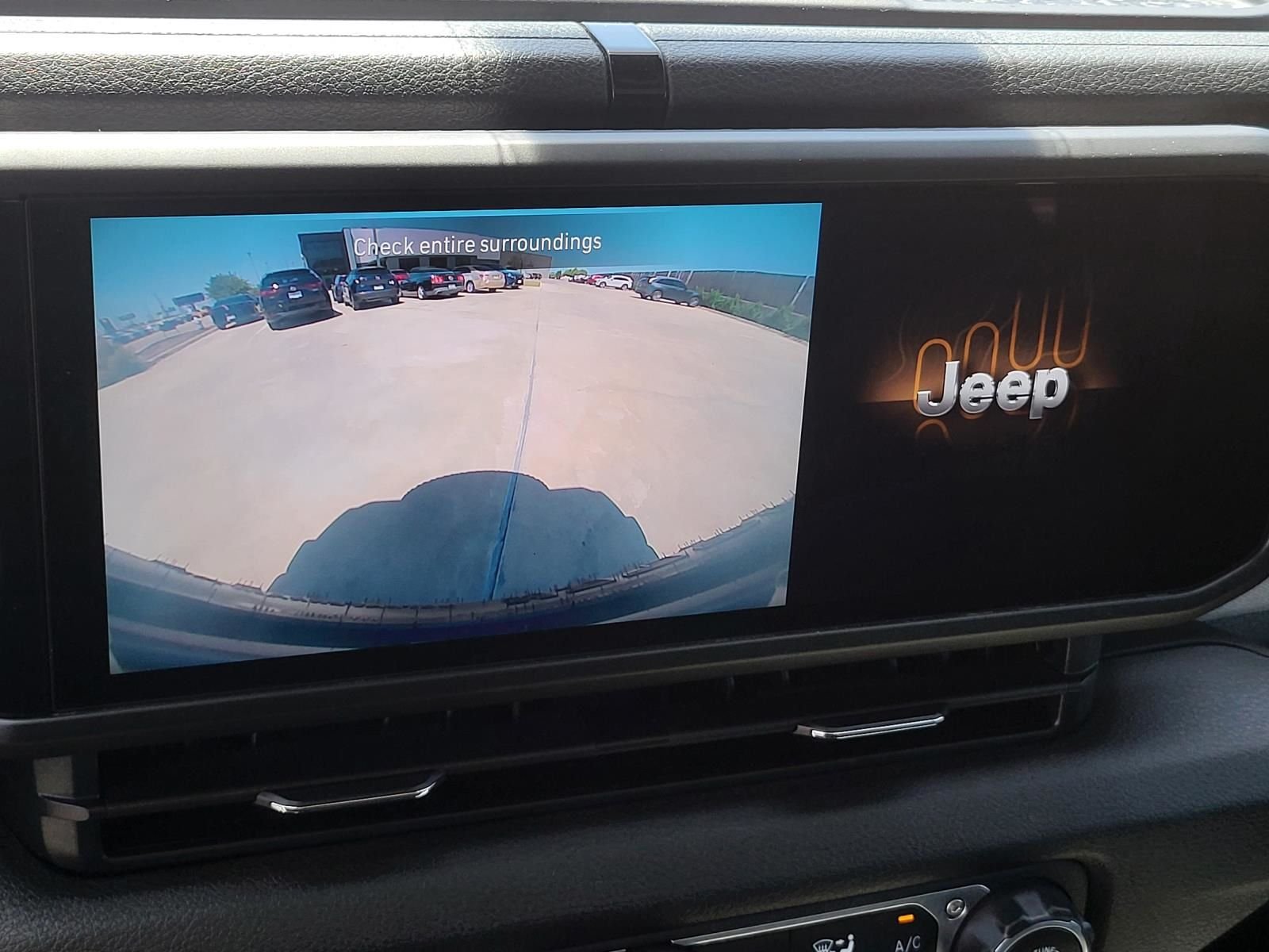 Used 2024 Hydro Blue Pearl Coat Jeep Sport S image 21