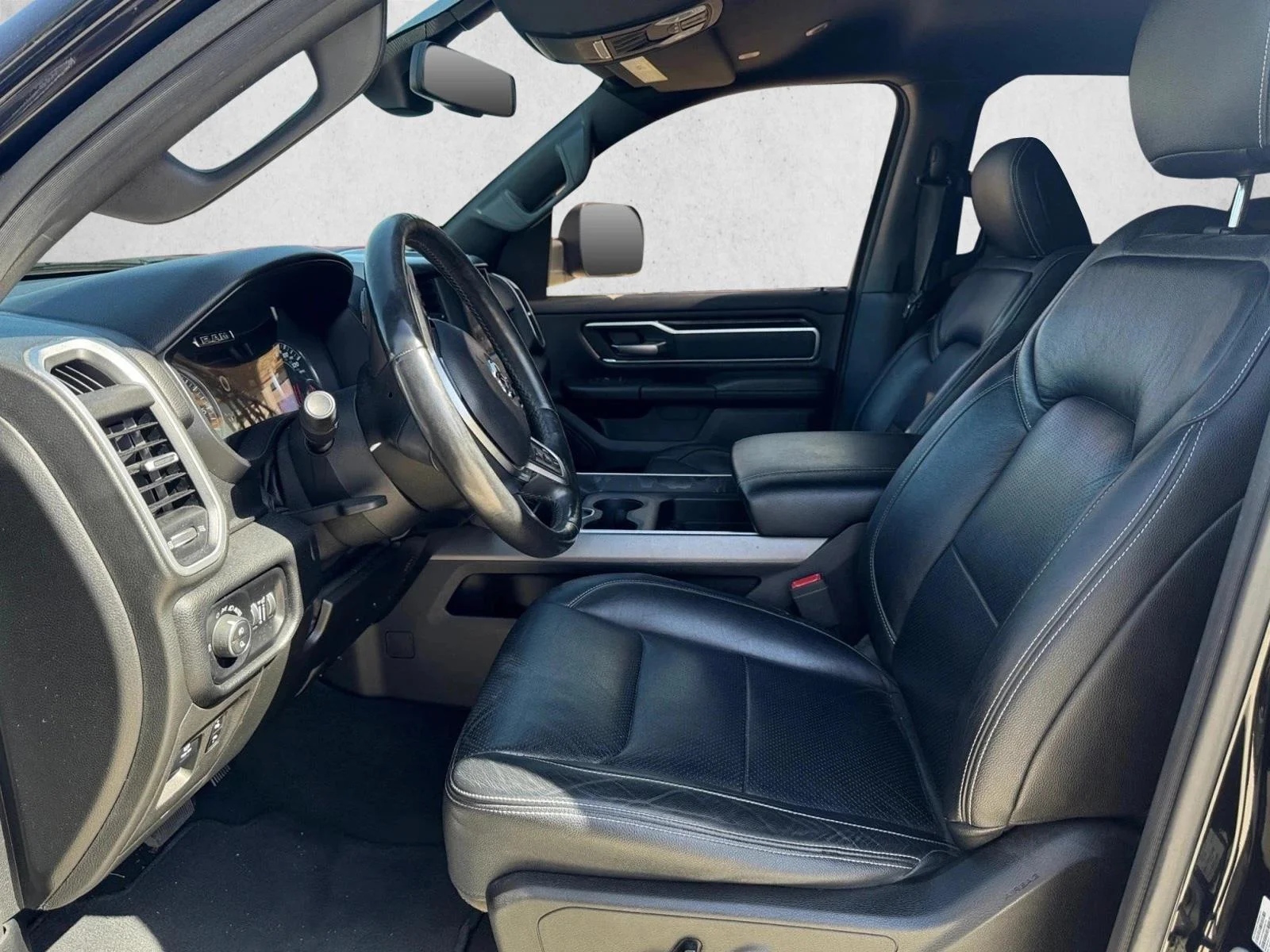 Used 2019 Diamond Black Crystal Pearlcoat RAM Big Horn/Lone Star image 16