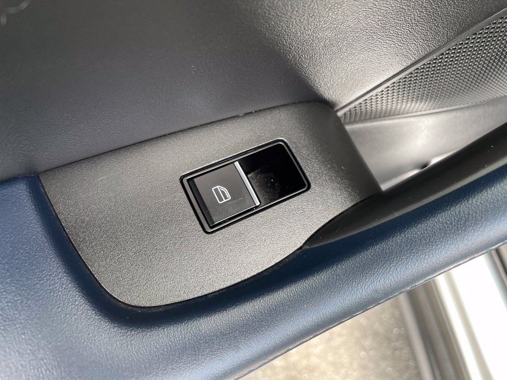 Used 2020 Silver Mazda Select image 14