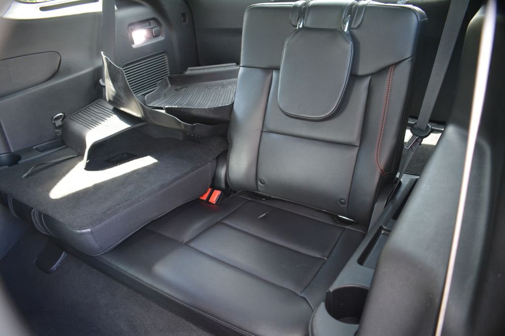 Used 2023 Gray Ford ST-Line image 24