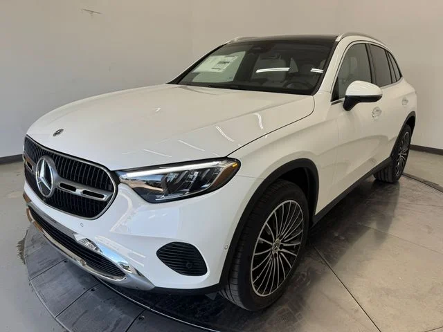 New 2026 Polar White Mercedes-Benz GLC 300 image 31