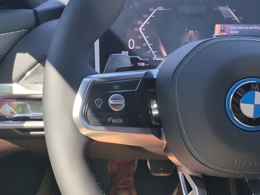 New 2026 Oxide Grey Metallic BMW 750e xDrive image 26