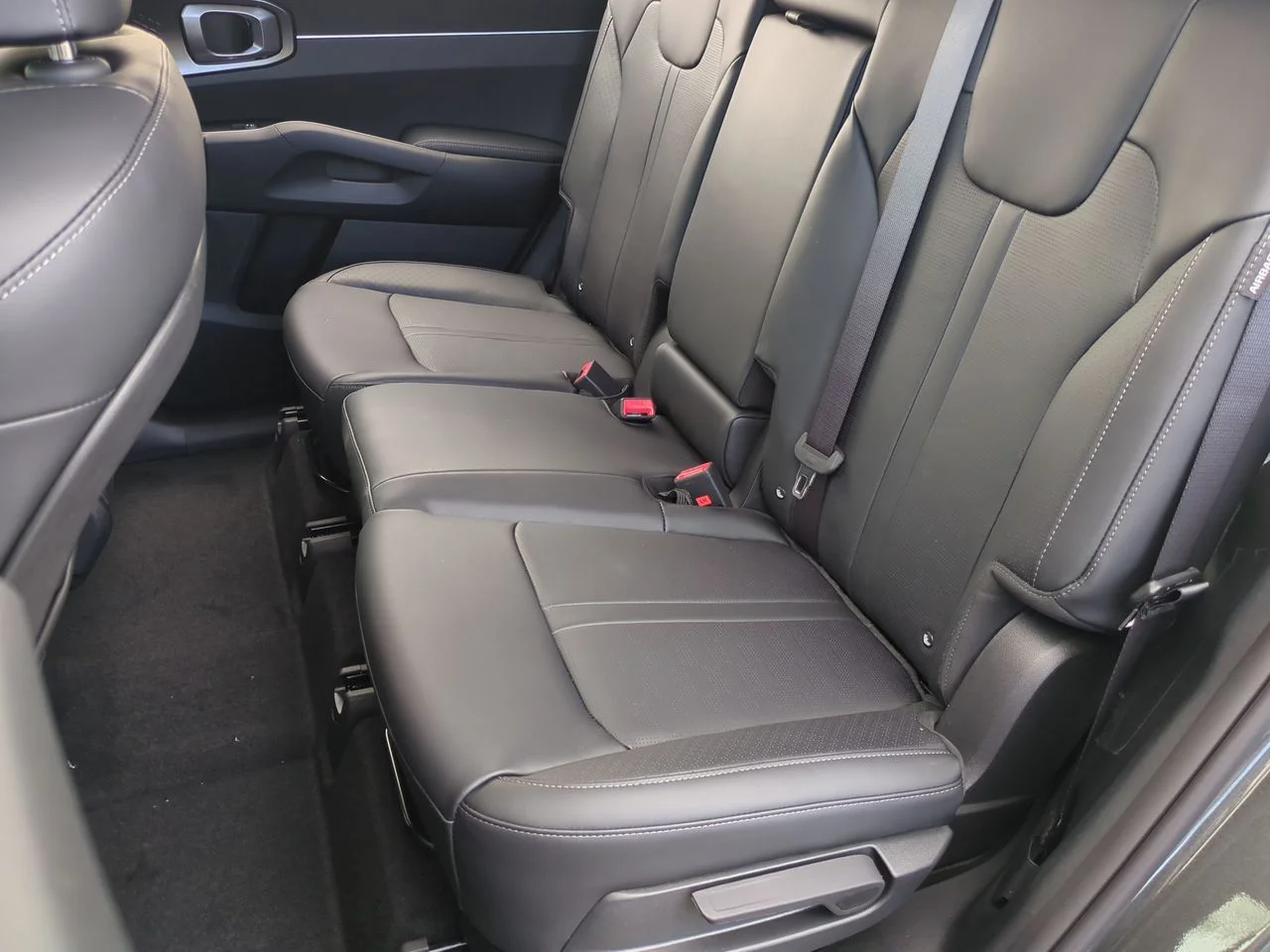 New 2026 Interstellar Gray Kia EX image 24