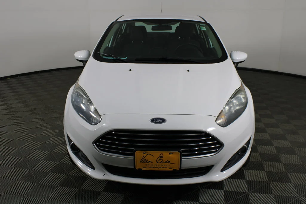 Used 2019 Ford Fiesta SE with VIN 3FADP4BJ4KM150354 for sale in Mitchell, SD