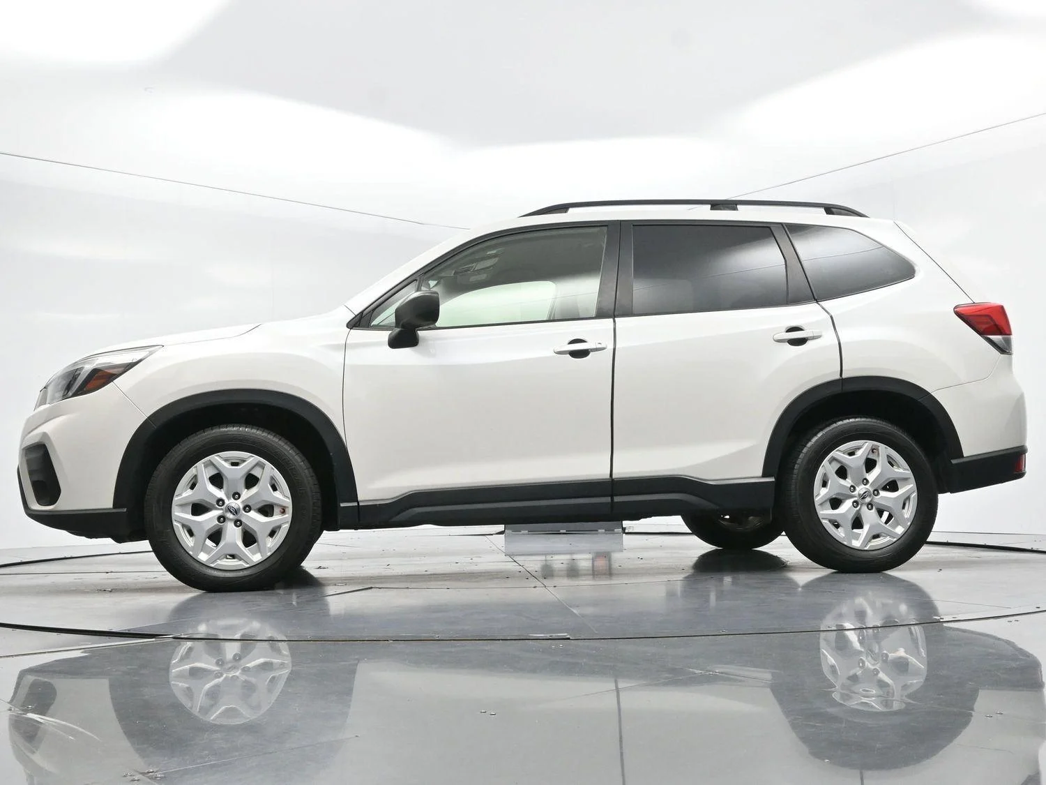 Used 2021 Crystal White Pearl Subaru Base image 44
