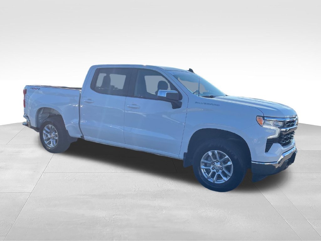 Used 2024 White Chevrolet LT image 7