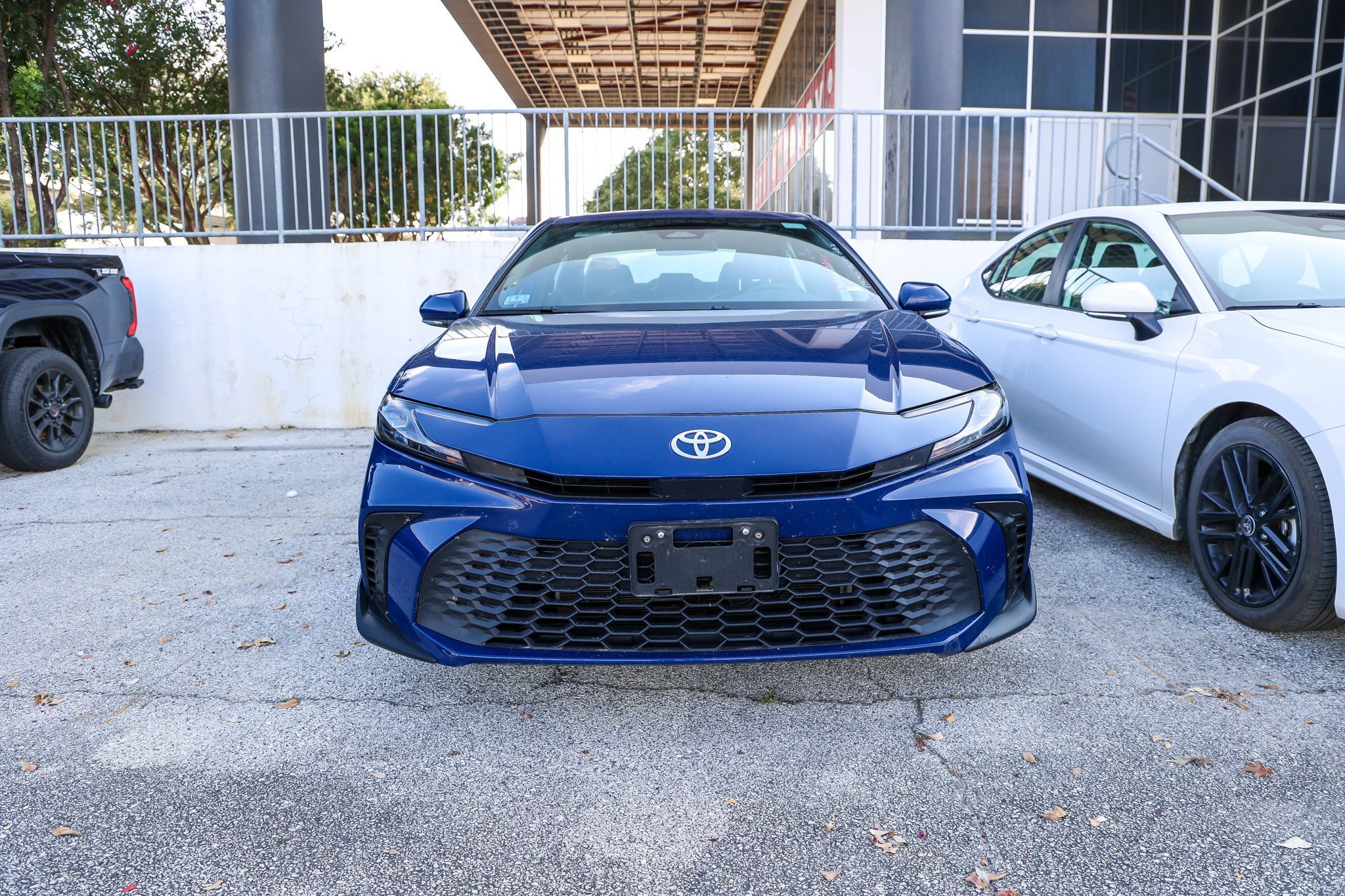 Used 2025 RESERVOIR BLUE Toyota SE image 4
