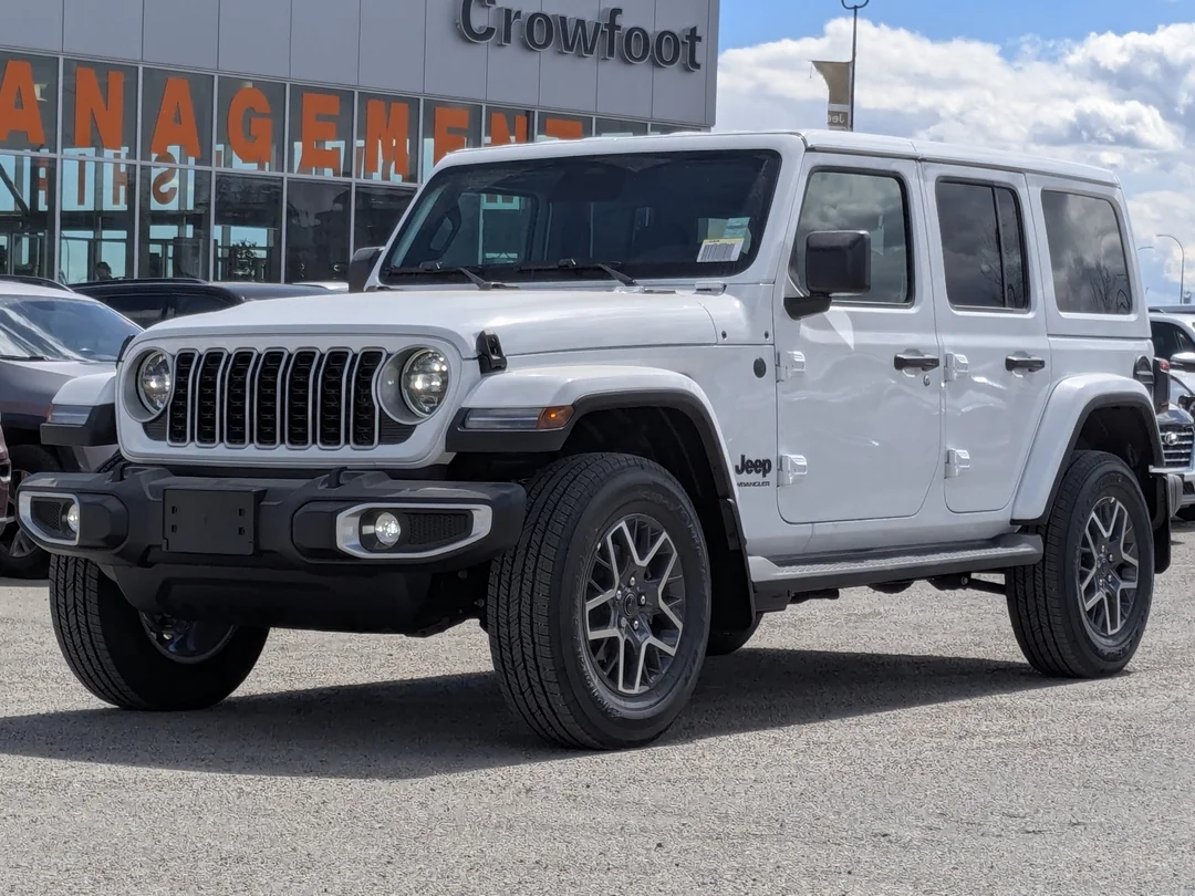 New 2026 White Jeep Sahara - - 4x4 - Body- Color Top - Side Steps - 2.0L Turbo - Remote Start & More! image 4