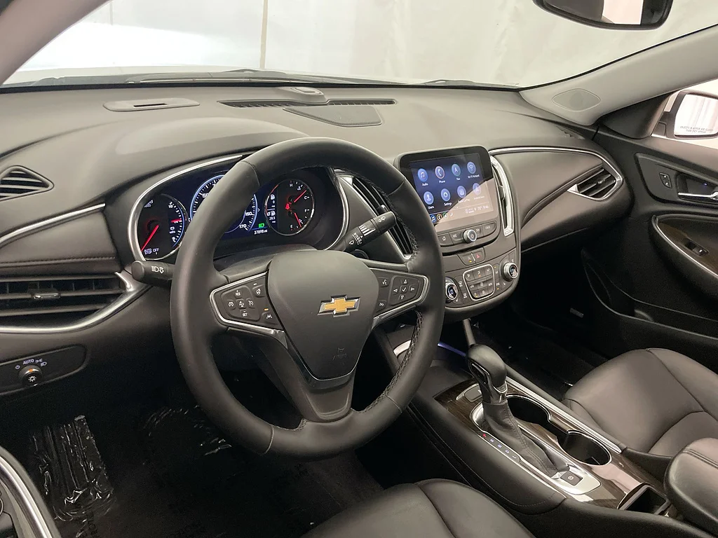 Certified Used 2023 Summit White Chevrolet LT image 10