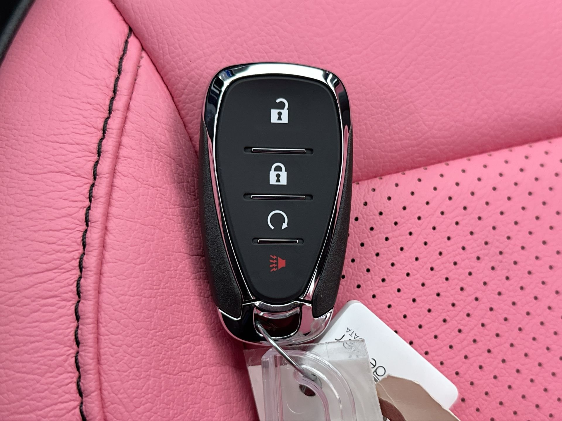 New 2026 Summit White Chevrolet LT image 74