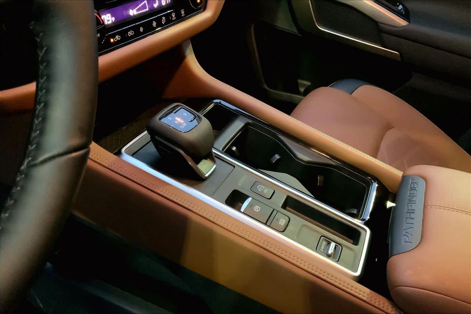 Used 2025 Boulder Gray Pearl Nissan Platinum image 15