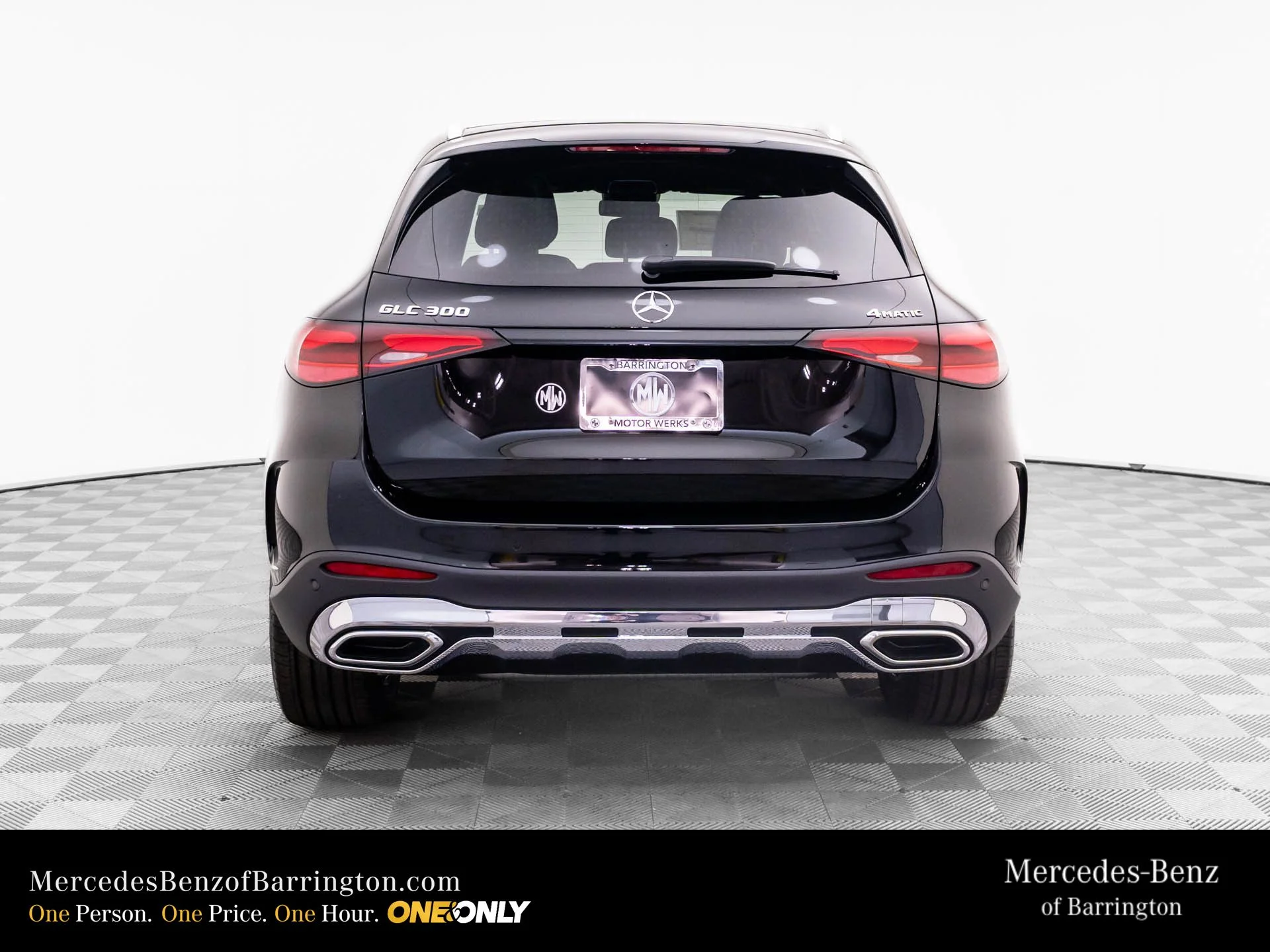 New 2026 Black Mercedes-Benz GLC 300 image 4