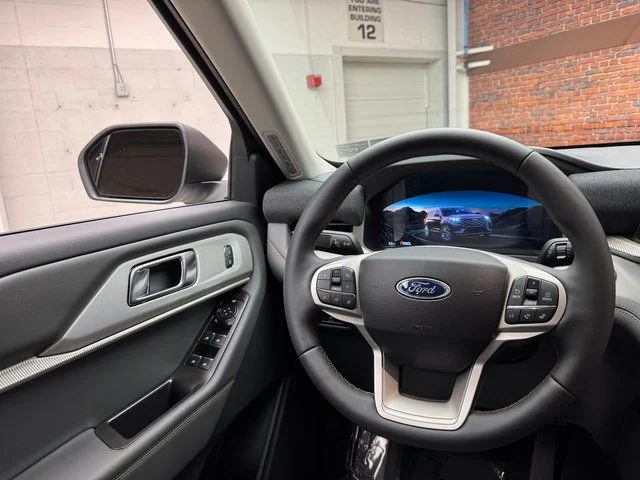 New 2026 Star White Metallic Tri-Coat Ford Active image 13