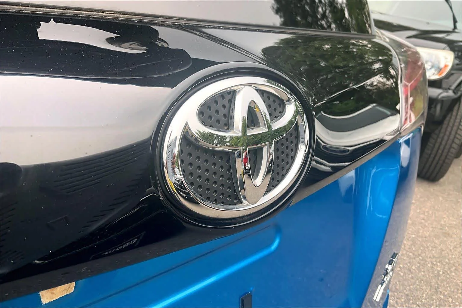 Certified Used 2018 Electric Storm Blue Toyota SE image 30