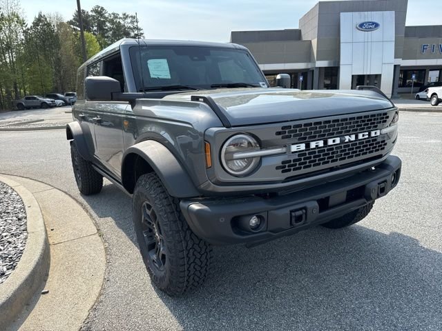 New 2026 Carbonized Gray Metallic Ford Badlands image 3