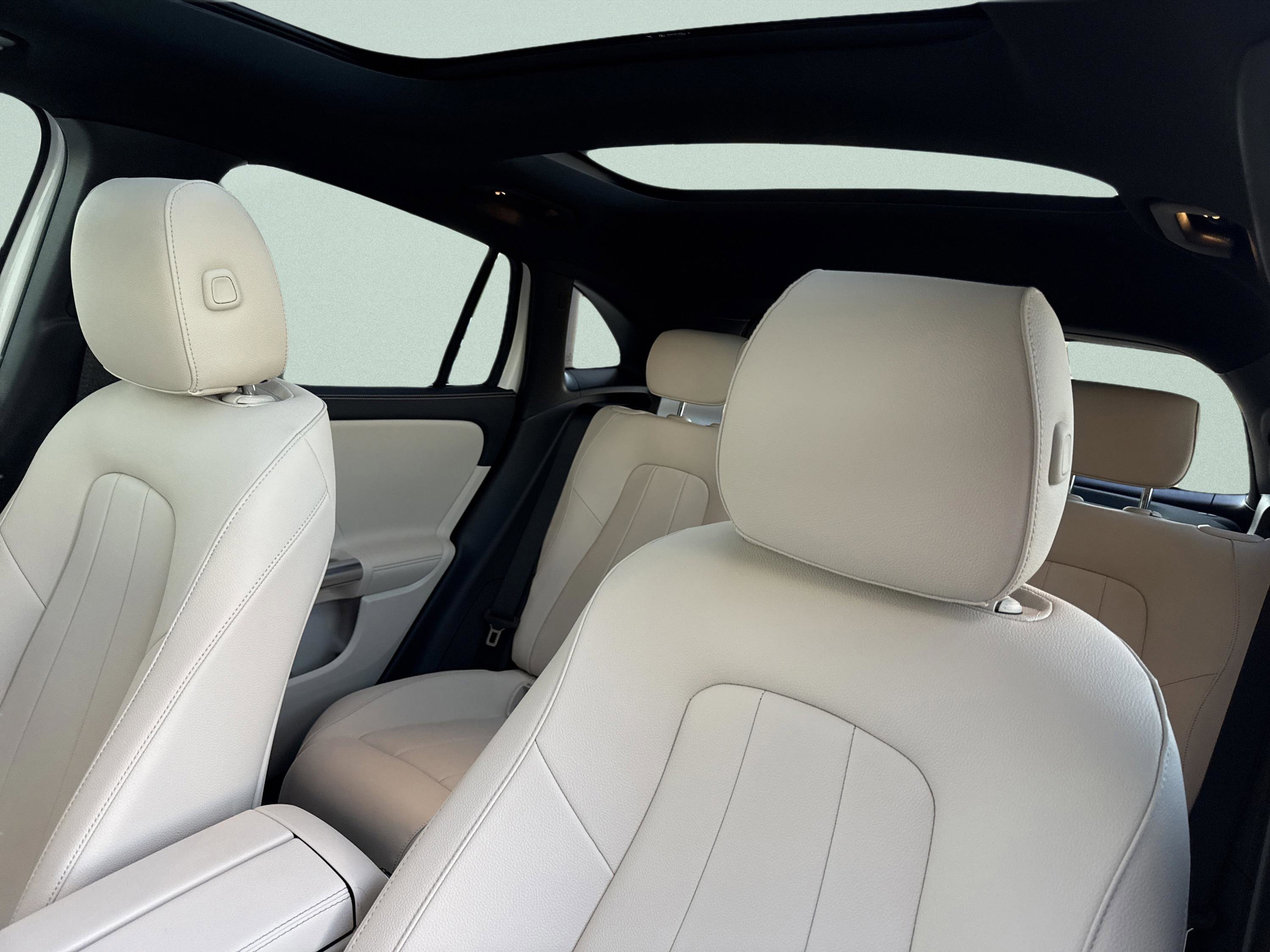 Certified Used 2026 Polar White Mercedes-Benz GLA 250 image 25