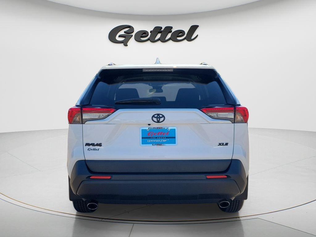 Used 2021 White Toyota XLE image 6