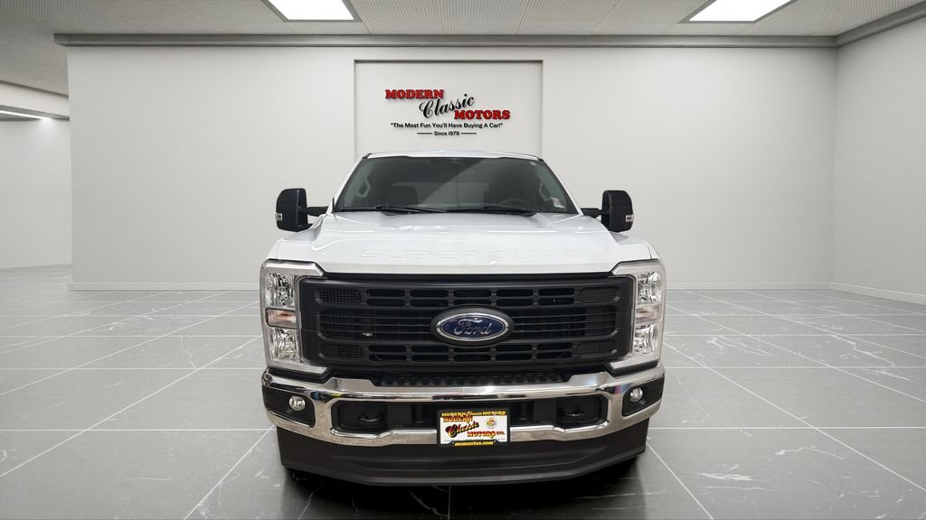 Used 2023 White Ford XL image 8