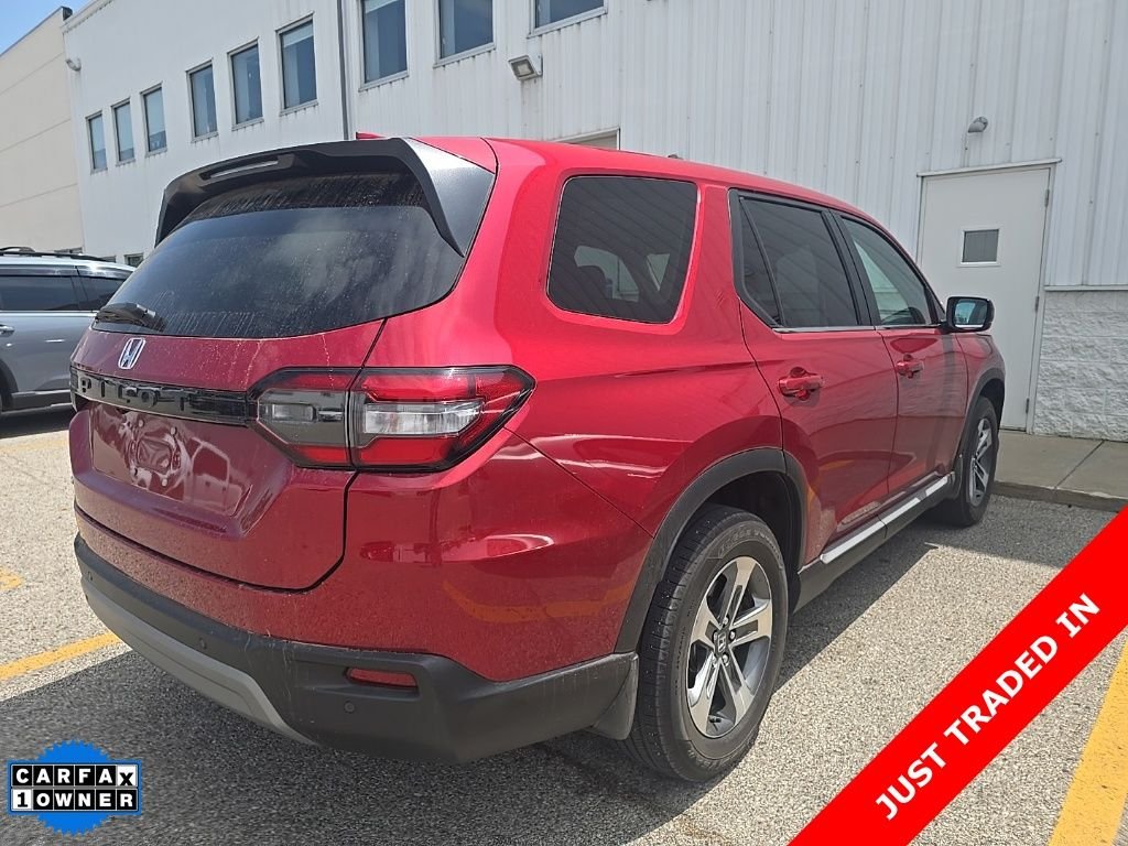 Used 2025 Red Honda EX-L image 3