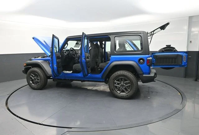 New 2026 Hydro Blue Pearl-Coat Exterior Paint Jeep Sport image 33