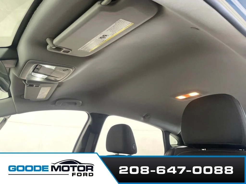 Used 2024 Blue Chevrolet LT image 18