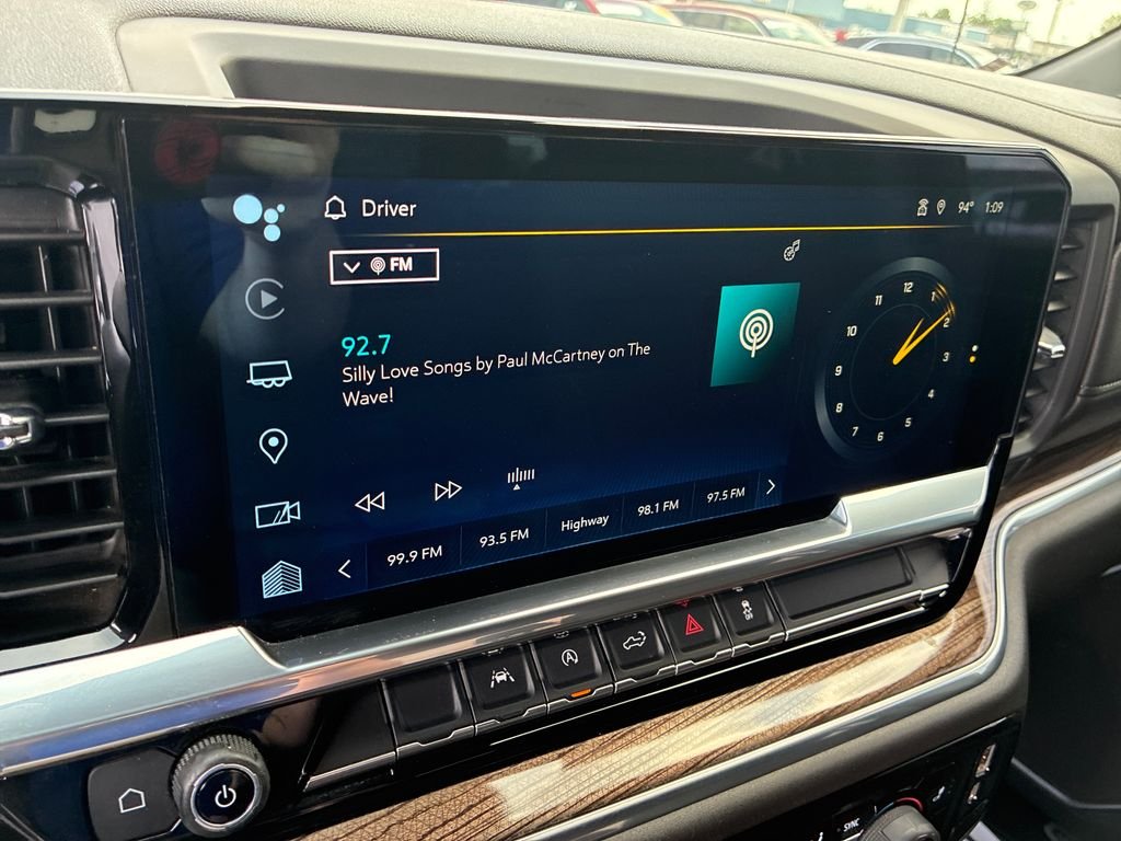 Used 2022 Gray Chevrolet LT image 13