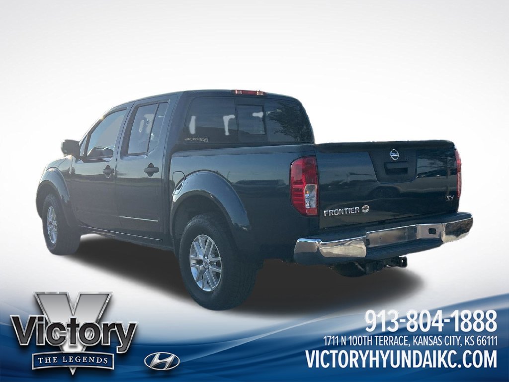 Used 2019 Blue Nissan SV image 3