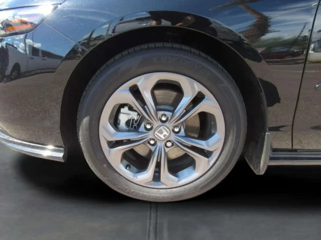 Certified Used 2024 Crystal Black Pearl Honda HYBRID EX-L image 4