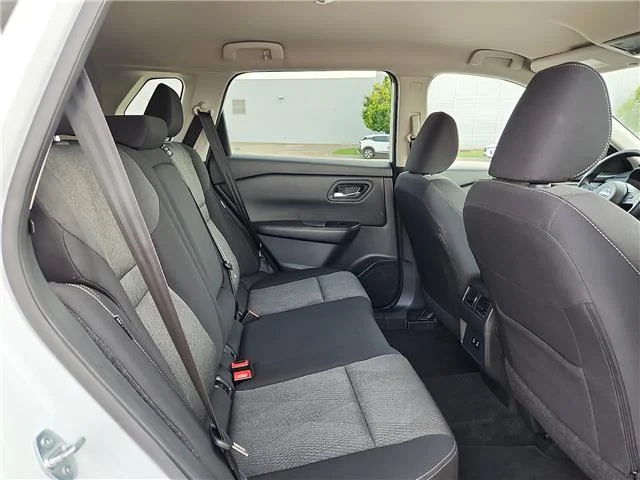 Used 2024 Everest White Pearl Nissan SV image 14