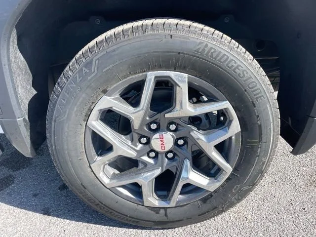 2026 GMC Sierra 1500 SLT - Photo 21