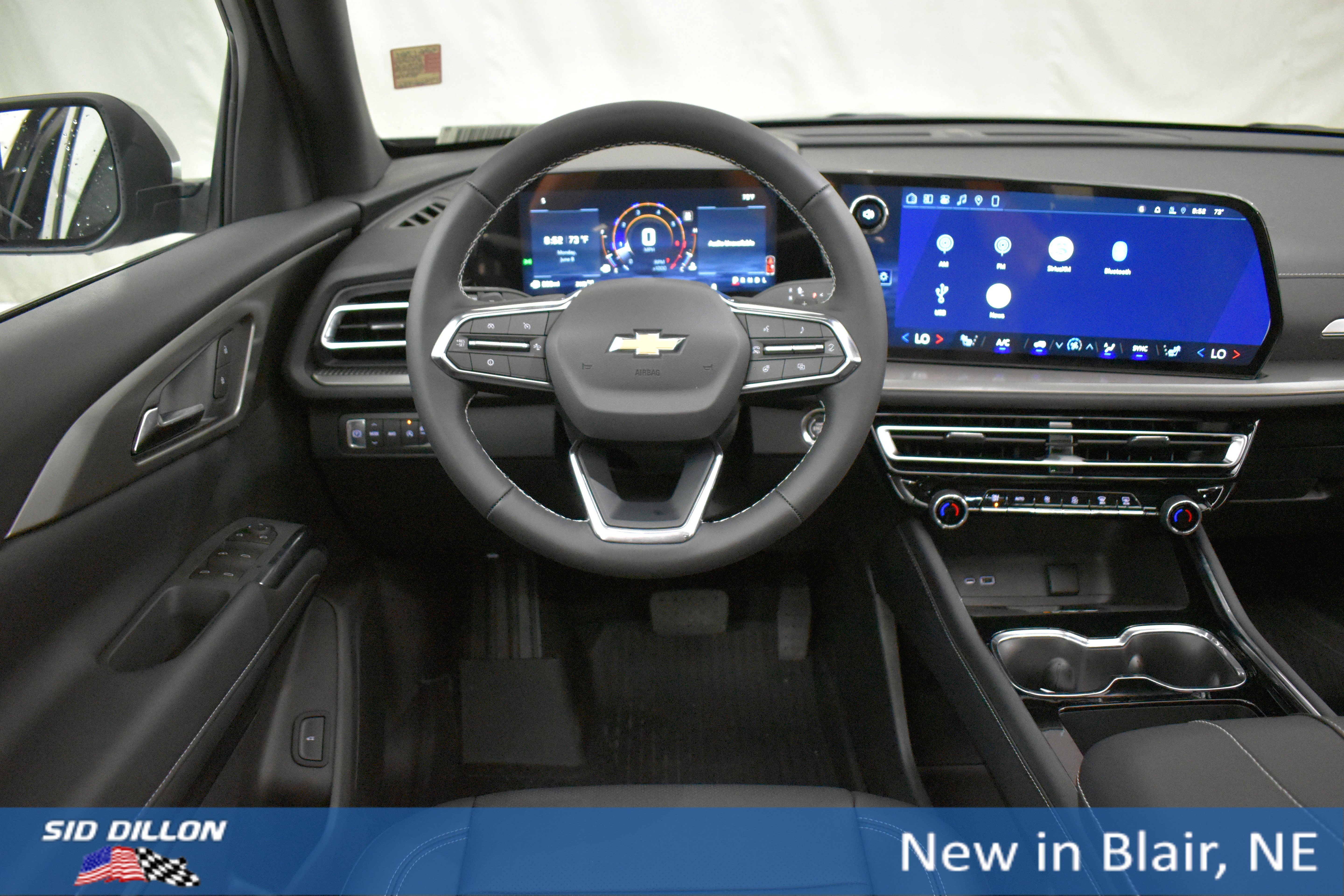 New 2026 Mosaic Black Metallic Chevrolet LT image 5