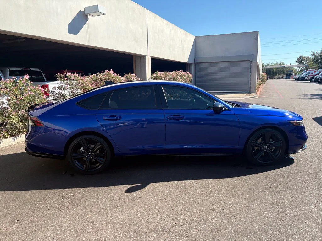 Used 2025  Honda Sport-L image 4