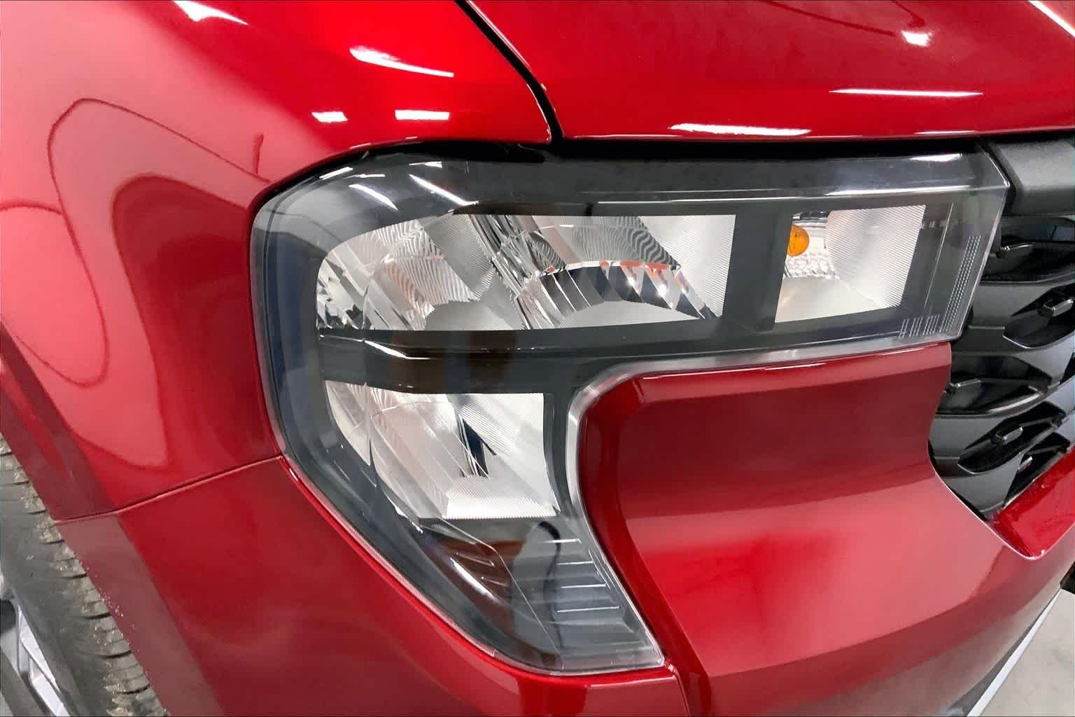 2025 Ford Maverick XLT - Photo 13
